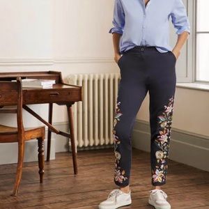 Boden Classic Chino Trousers